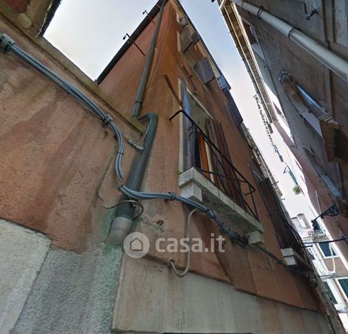 Casa indipendente in residenziale in Calle Corazzieri 3837