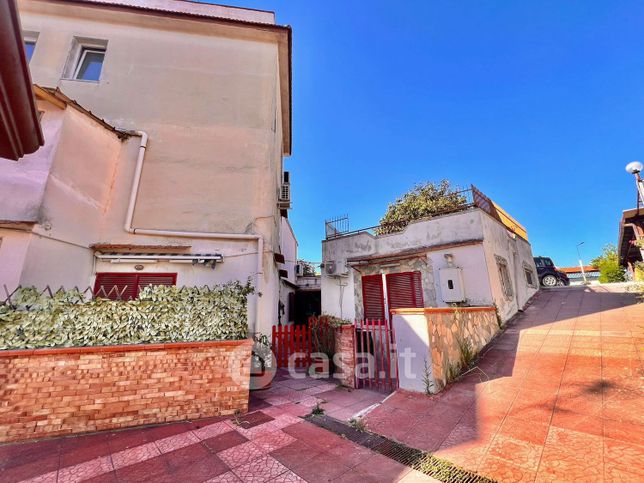 Appartamento in residenziale in Via Montenuovo Licola Patria 105 a
