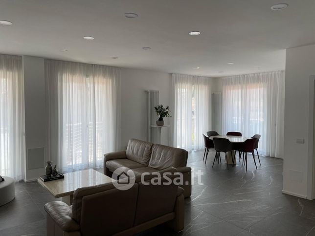 Attico/mansarda in residenziale in 
