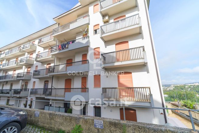 Appartamento in residenziale in Via Avvocato Pietro Borrometi 23