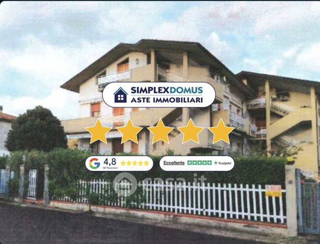Villa in residenziale in Via Pisa