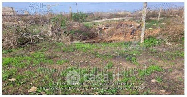 Terreno agricolo in commerciale in 