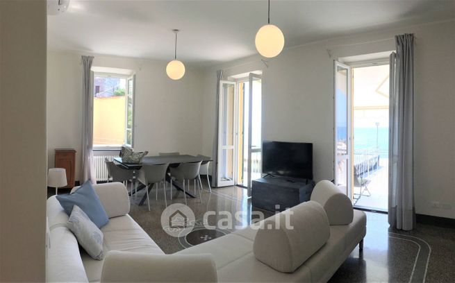 Appartamento in residenziale in Via Madino