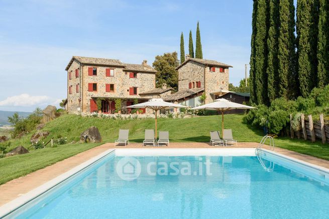 Villa in residenziale in Strada del Lapone
