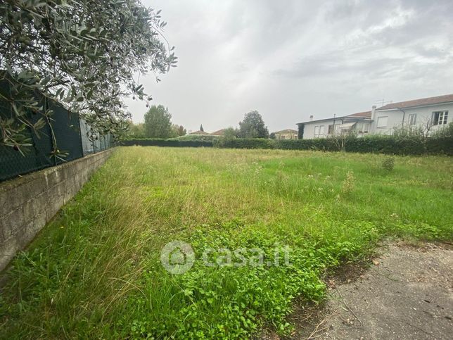 Terreno agricolo in commerciale in Stradone di Segromigno in Zone