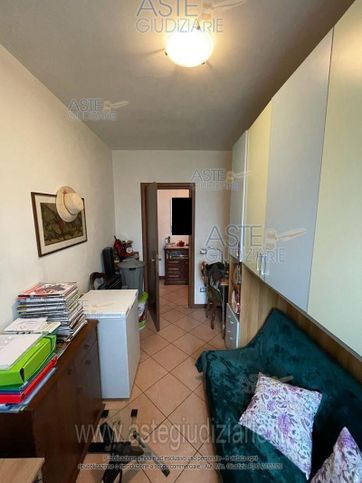 Appartamento in residenziale in Via Carlo Urbani 11