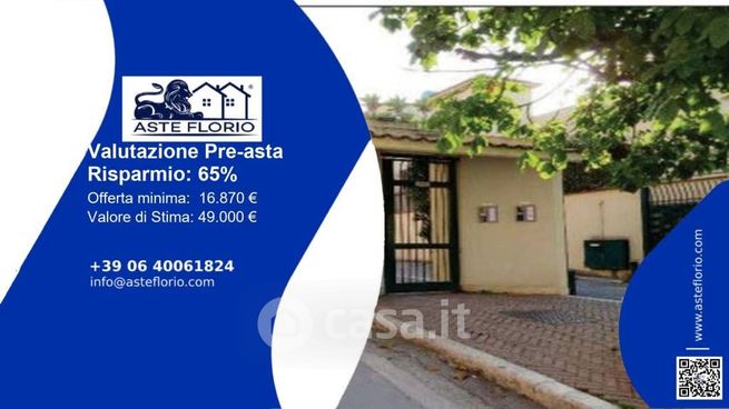 Box/posto auto in residenziale in Via Luigi di Barca 7