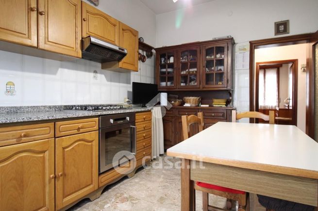 Appartamento in residenziale in Via Montanara 1