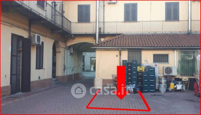 Garage/posto auto in residenziale in Corso Giuseppe Garibaldi 130