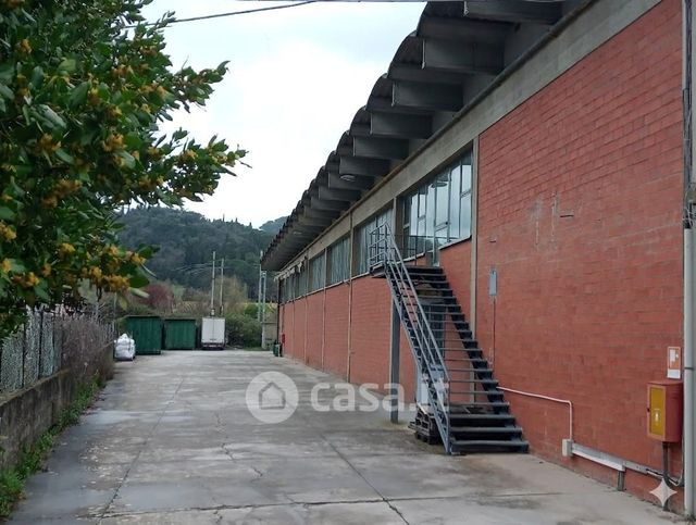 Capannone in commerciale in Via Tosco Romagnola Nord