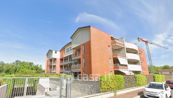Appartamento in residenziale in Via Londra 36