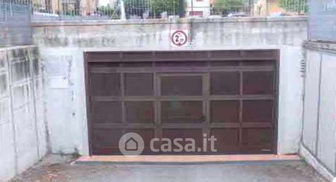 Garage/posto auto in residenziale in Via A. De Gasperi