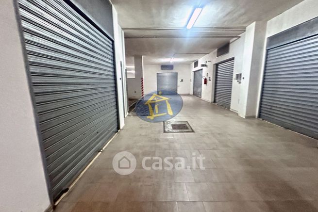 Box/posto auto in residenziale in Via Giuseppe Pinto