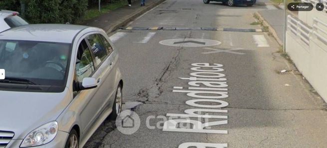 Ufficio in commerciale in Viale Giuseppe Azari 94