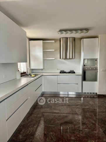 Attico/mansarda in residenziale in Via Bezzecca 38