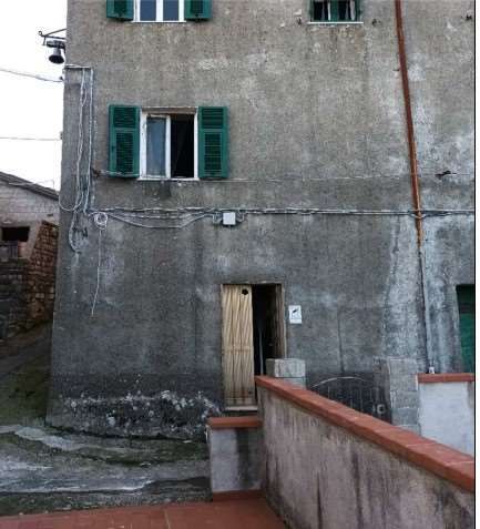 Appartamento in residenziale in Frazione Godano 15