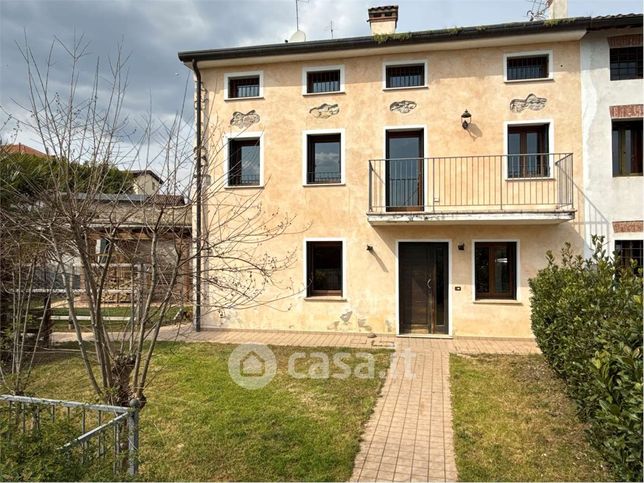 Casa bi/trifamiliare in residenziale in Via Gioacchino Rossini 2