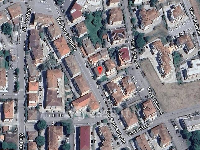 Capannone in commerciale in Via Sant'Antonio 33