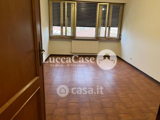 Appartamento in residenziale in Via della Madonnina 55012