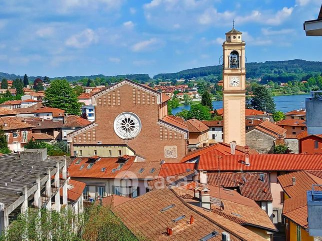 Appartamento in residenziale in Via dell'Olmo 21