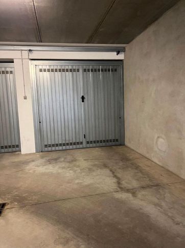 Garage/posto auto in residenziale in Via Fabio Filzi 15