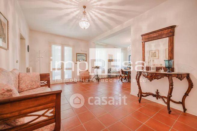 Rustico/casale in residenziale in