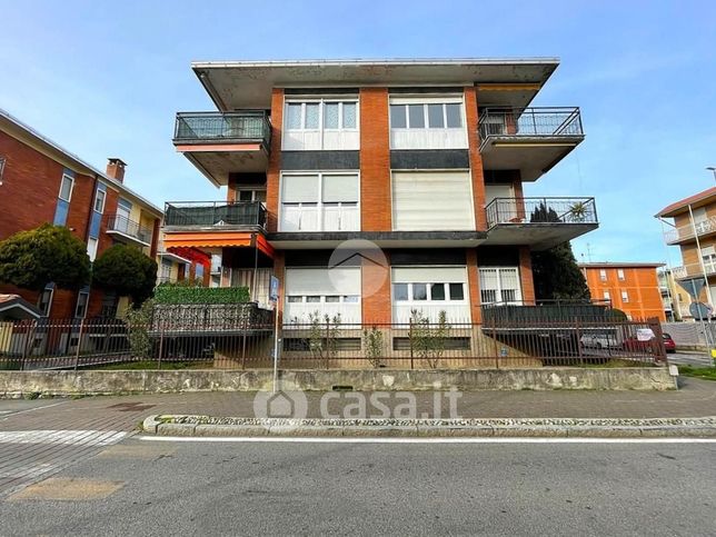 Appartamento in residenziale in Via A. Saffi 59