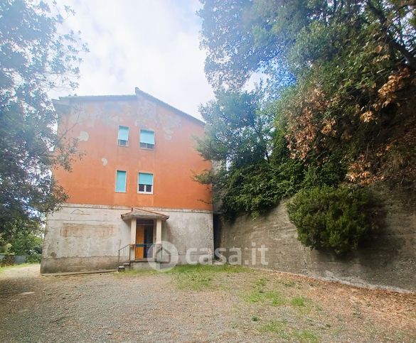 Casa indipendente in residenziale in Strada Statale 1