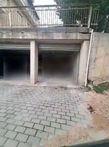 Box/posto auto in residenziale in Via Elpidiense Sud