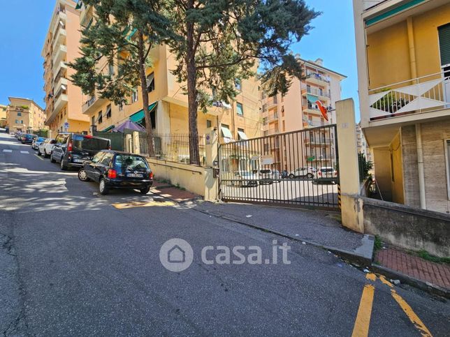 Ufficio in commerciale in Salita Vecchia di Nostra Signora del Monte 3