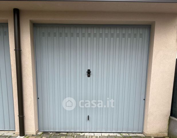 Garage/posto auto in residenziale in Via Vilfredo Pareto 13