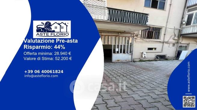 Ufficio in commerciale in Via Roma