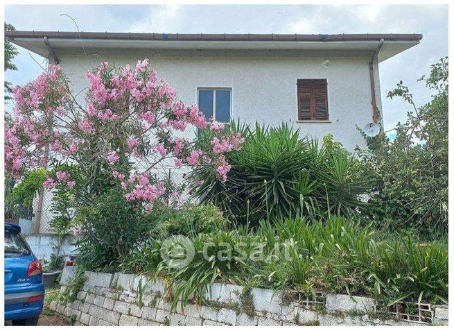 Casa indipendente in residenziale in Contrada Casali