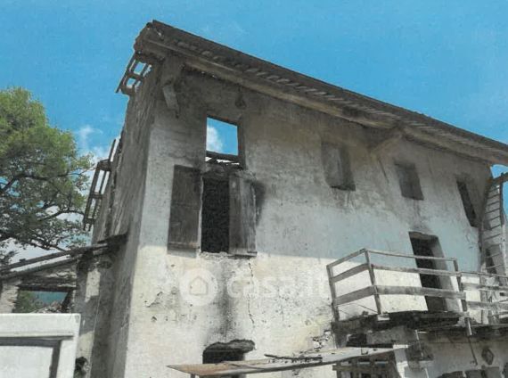 Casa indipendente in residenziale in Via Ponte Salgarda