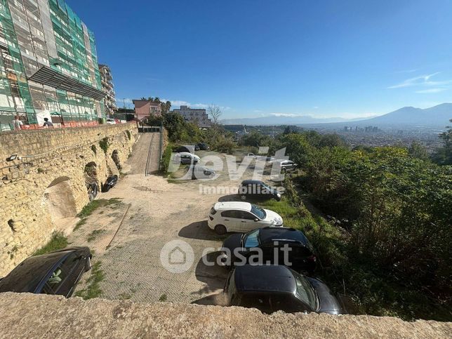 Box/posto auto in residenziale in Vico Molo alle Due Porte