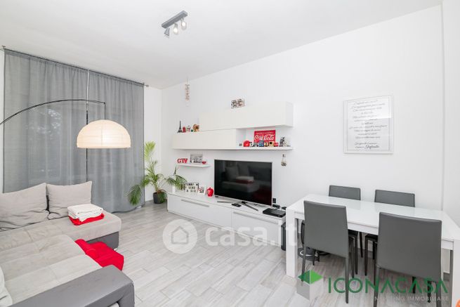 Appartamento in residenziale in Via Mosè 3