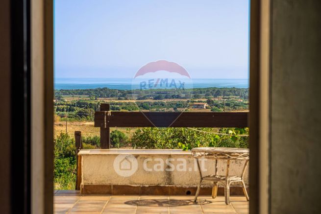 Villa in residenziale in Strada Vicinale Lizzos 7