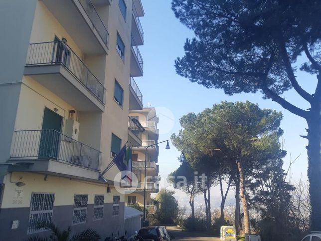 Appartamento in residenziale in Via de Bonis Giovanni Generale 81