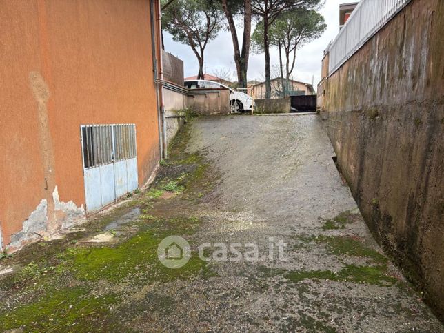 Garage/posto auto in residenziale in Via Giuseppe Mazzini