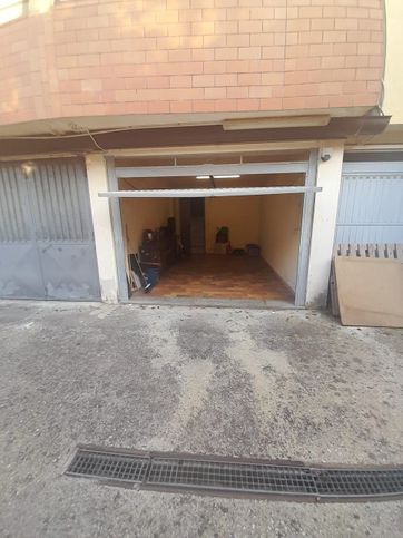 Garage/posto auto in residenziale in Via Alessio Trice