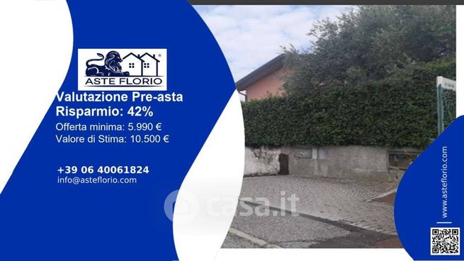 Box/posto auto in residenziale in Via Alessandro Volta