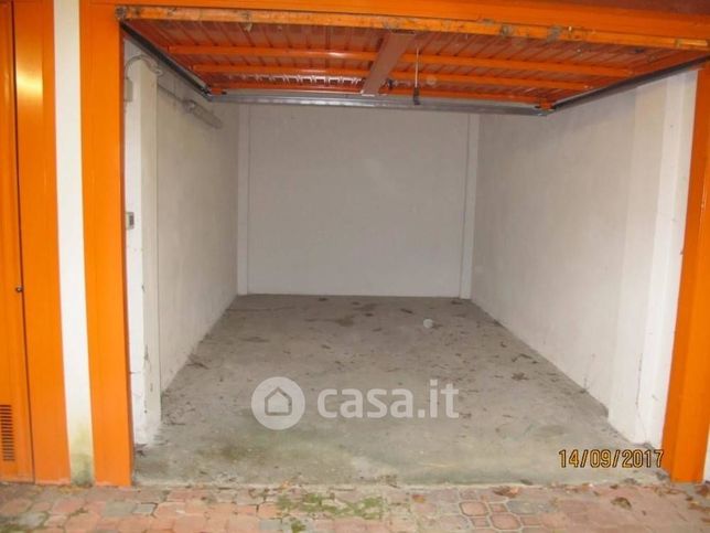 Garage/posto auto in residenziale in 