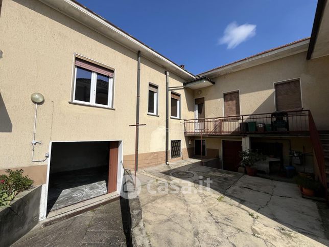 Villetta a schiera in residenziale in Via Vallere