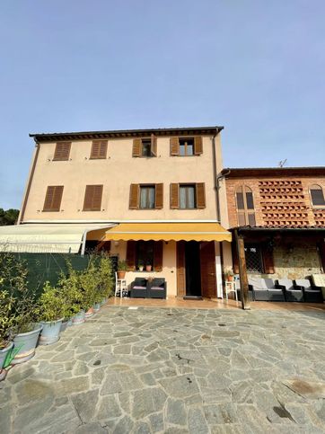 Casa indipendente in residenziale in Via Toschino 90