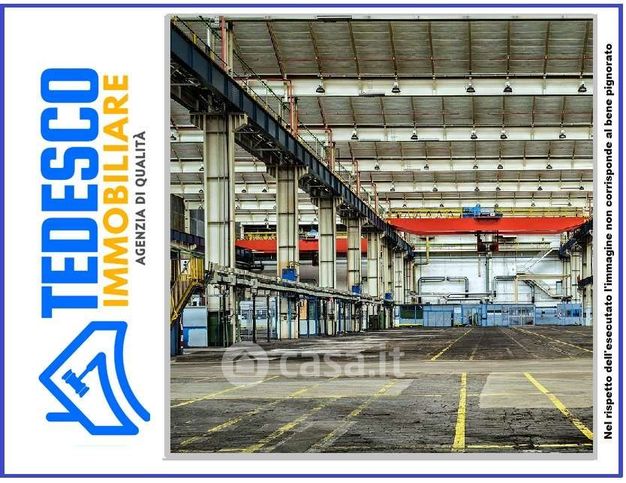 Capannone in commerciale in Contrada Sala