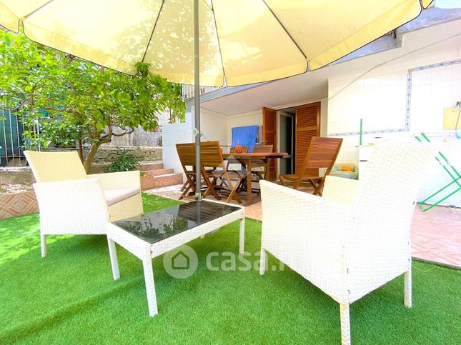 Appartamento in residenziale in Via Lido Miliscola 47