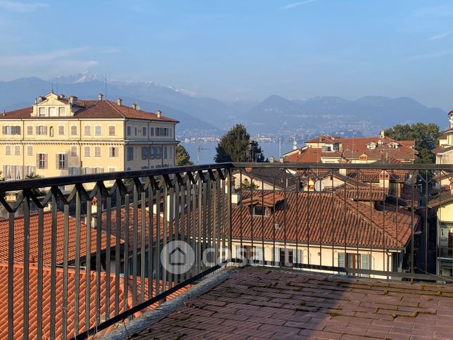 Attico/mansarda in residenziale in Via de Amicis 9
