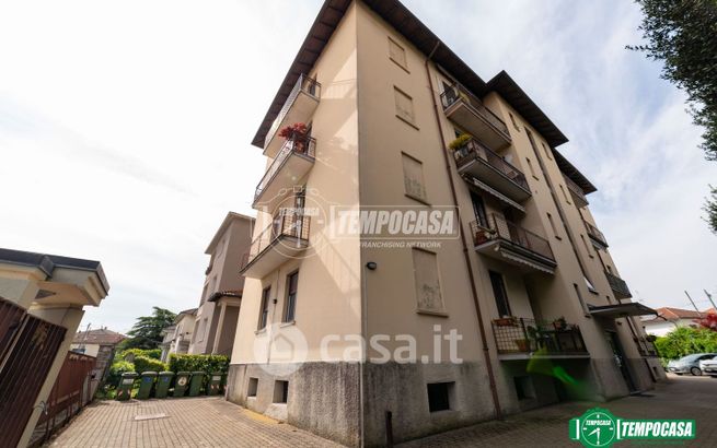 Appartamento in residenziale in Via Monte Cervino 4