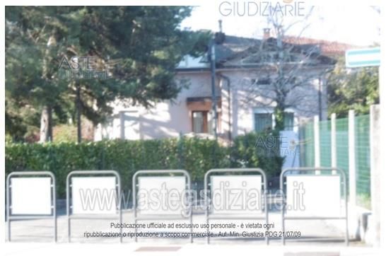 Villa in residenziale in Via Trieste 247