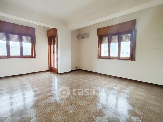 Ufficio in commerciale in Via Giuseppe Verdi 7
